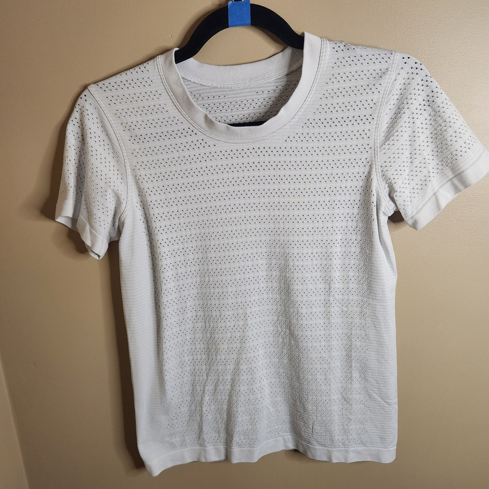 Lululemon Swiftly Tech Short Sleeve Mesh Perforated Running Top White Womens 6